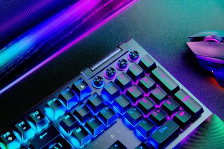 Razer BlackWidow V4 Pro klawiatura Gaming USB QWERTZ Niemiecki Czarny